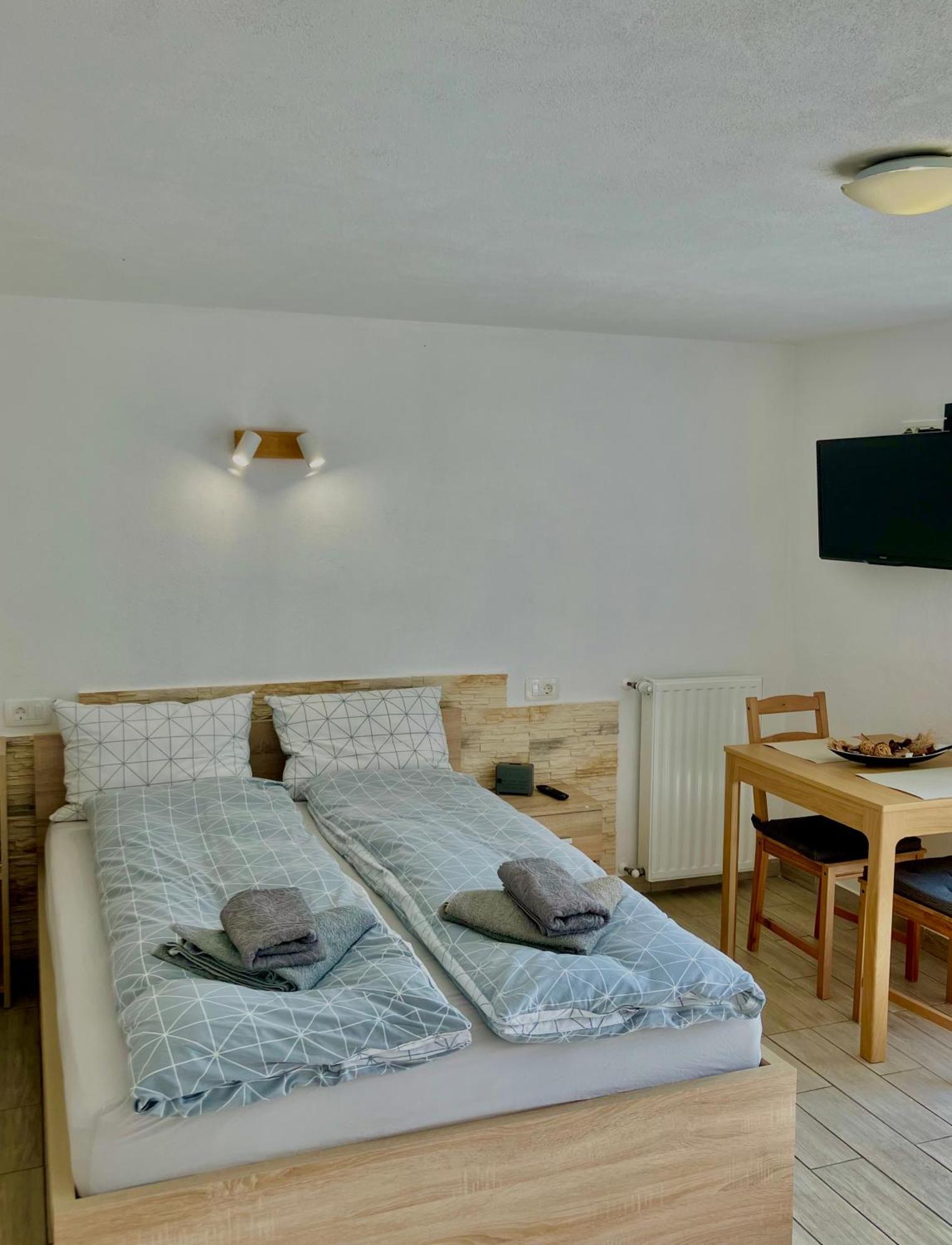Apartment Ozebek Cerkno Extérieur photo
