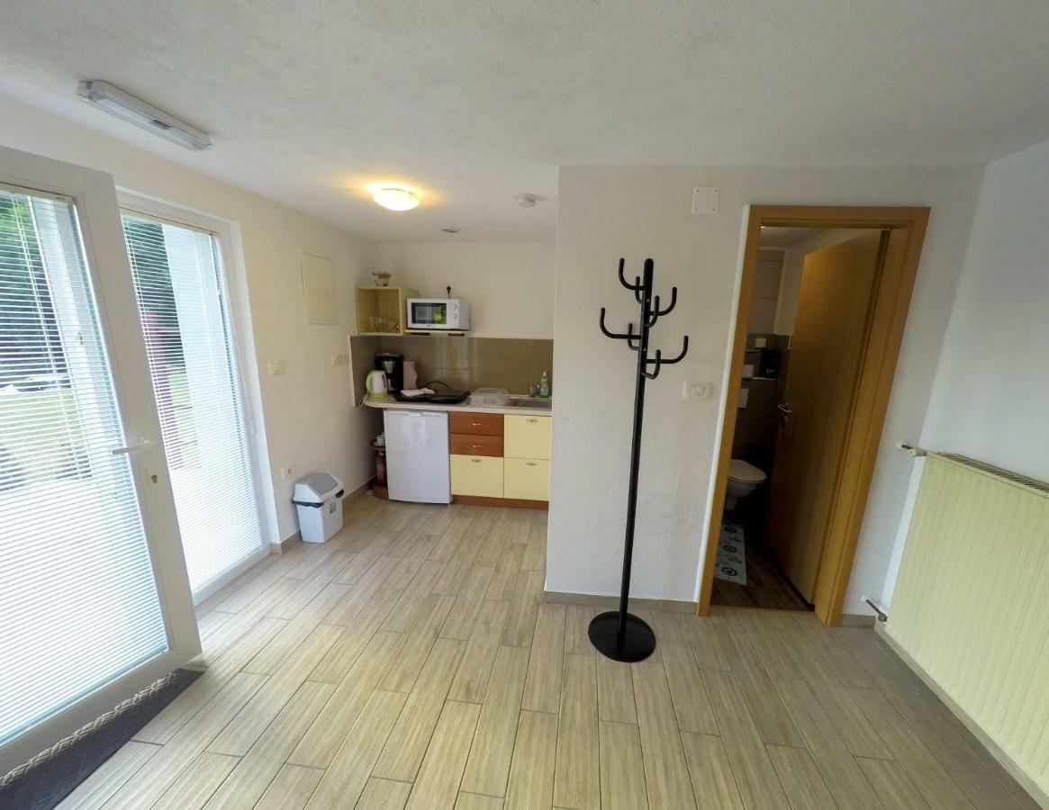 Apartment Ozebek Cerkno Extérieur photo